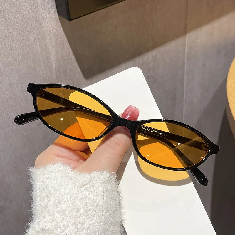 Retro Oval Frame Sunglasses