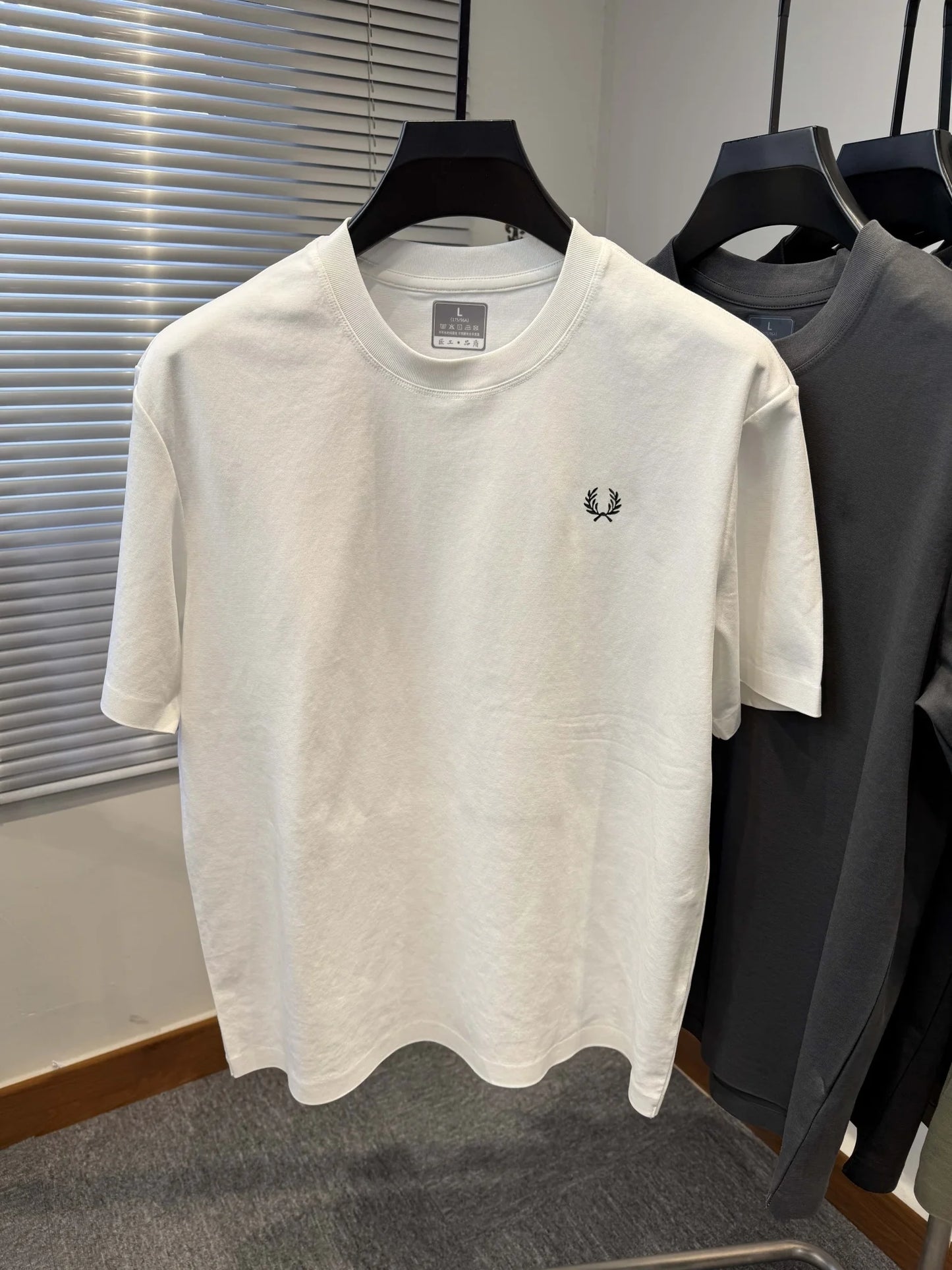 Luxury Cotton Men’s Seamless T-Shirt