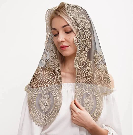 Spanish-Style Lace Mantilla – Catholic & Wedding Veil