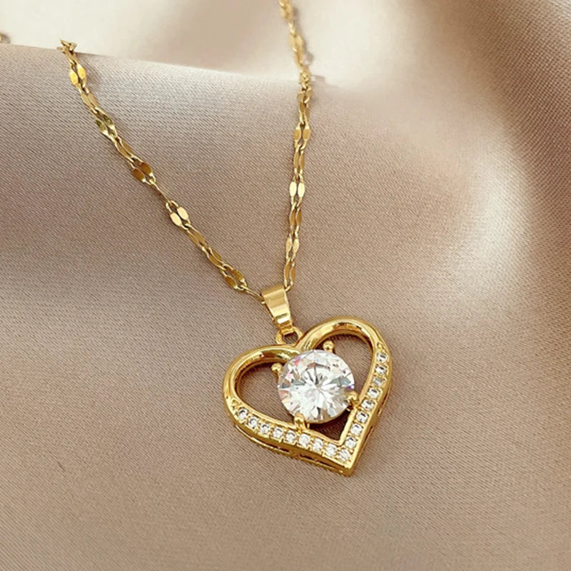 Artificial Gem Heart Pendant Necklace