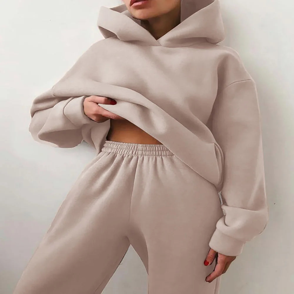 Women’s 2-Piece Leisure Sports Set – Autumn/Winter Fleece Hooded Suit