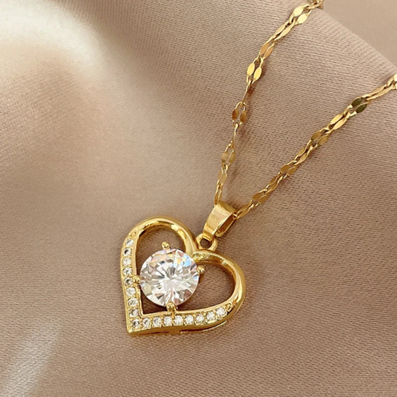 Artificial Gem Heart Pendant Necklace