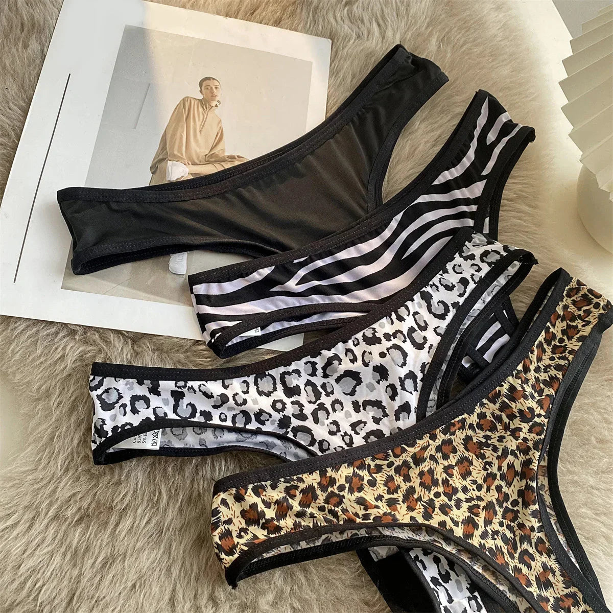 Leopard-Print Seamless Thong