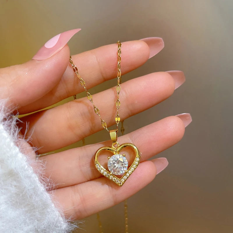 Artificial Gem Heart Pendant Necklace