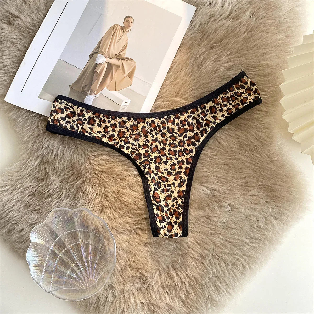 Leopard-Print Seamless Thong