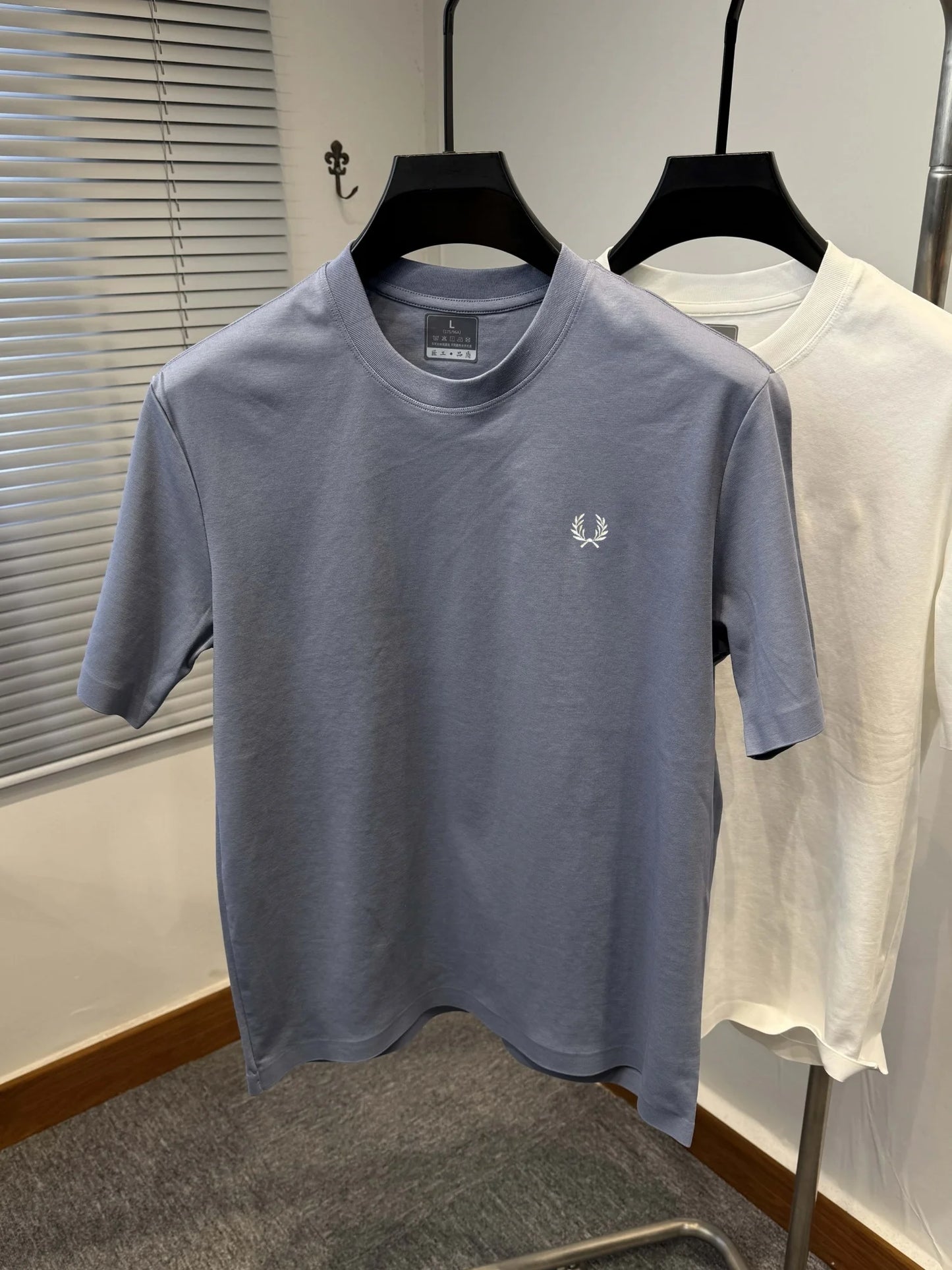 Luxury Cotton Men’s Seamless T-Shirt