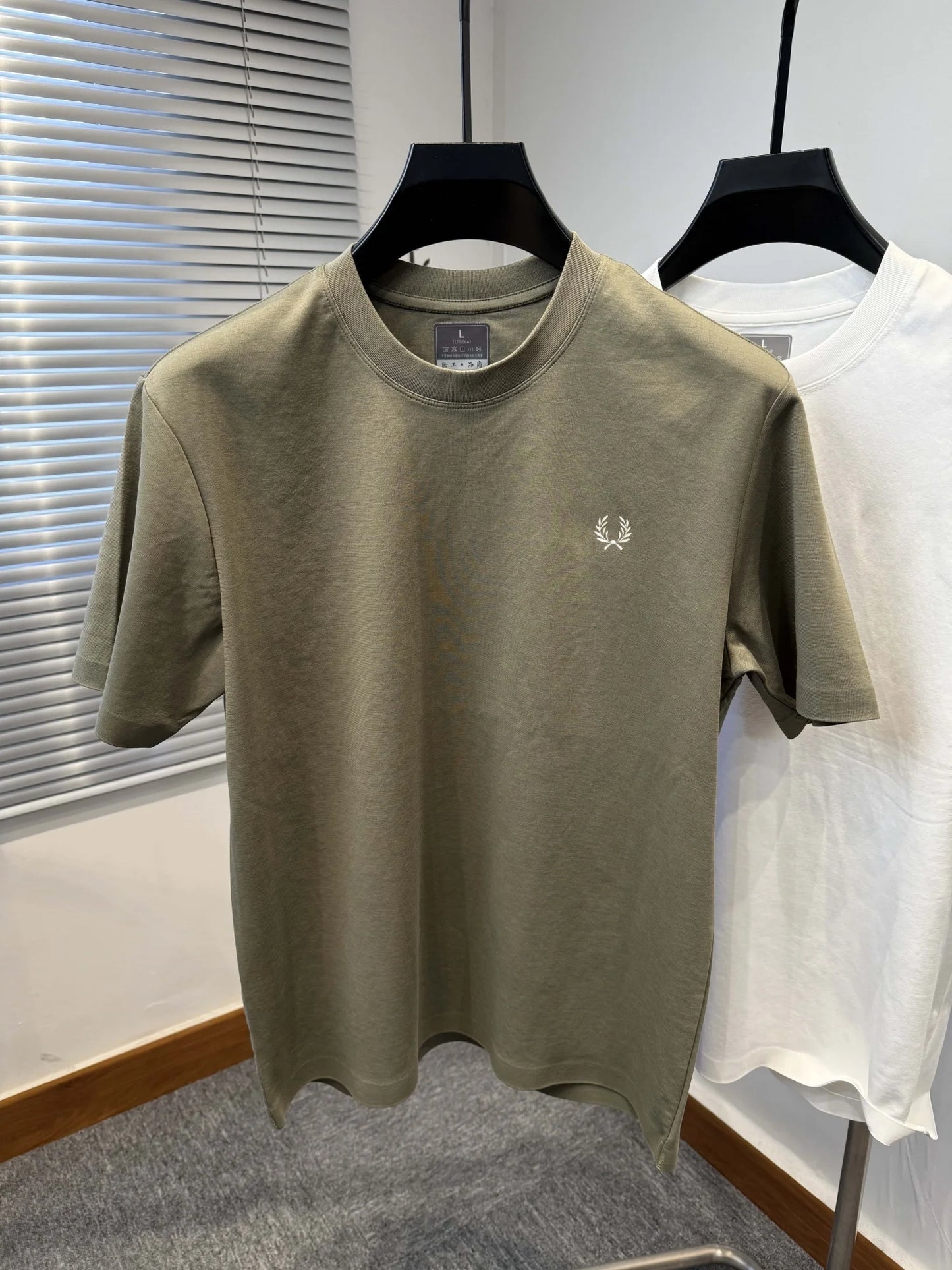 Luxury Cotton Men’s Seamless T-Shirt