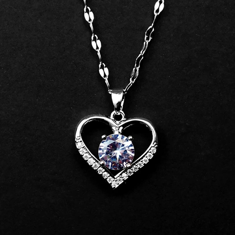 Artificial Gem Heart Pendant Necklace