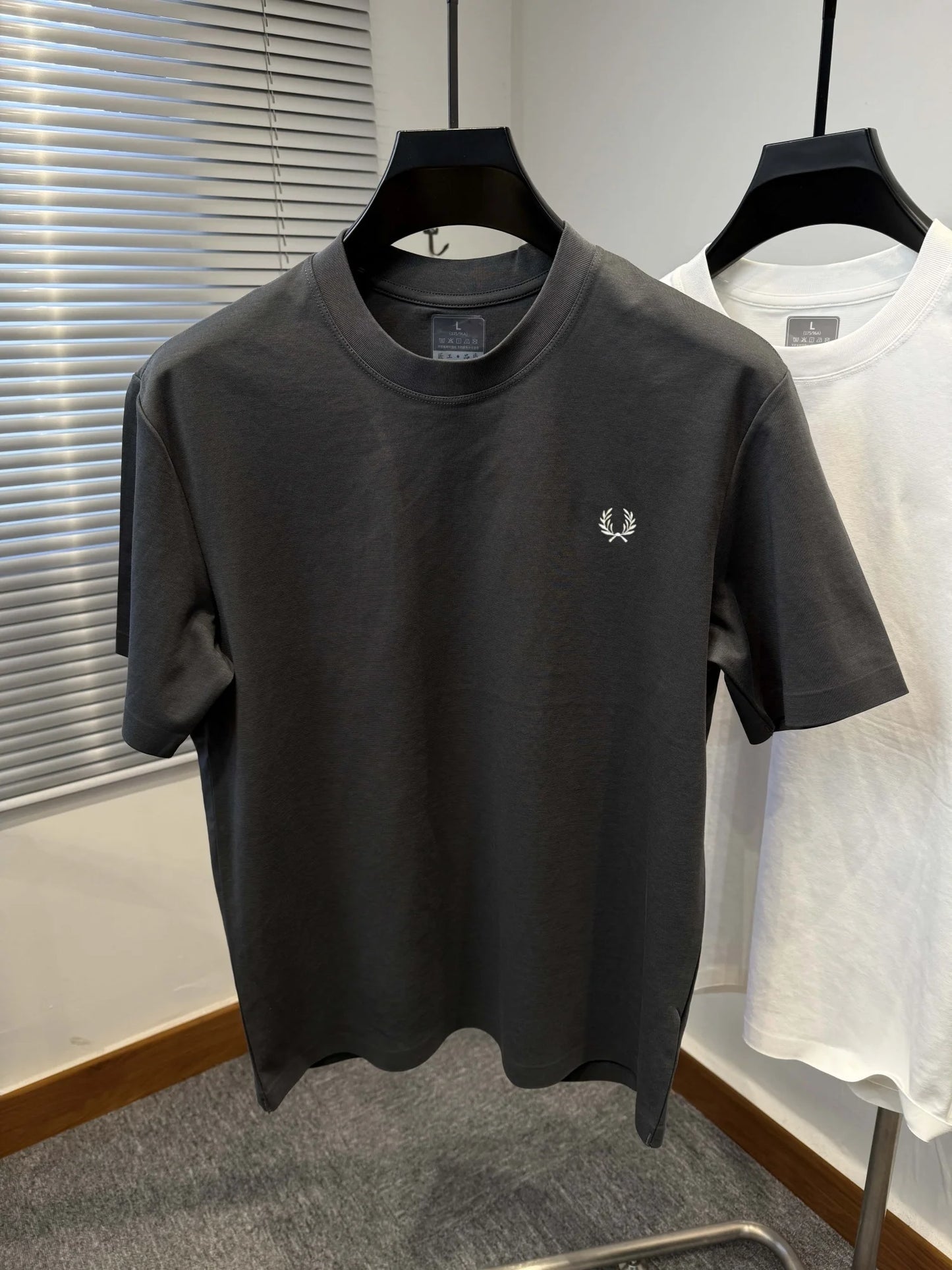 Luxury Cotton Men’s Seamless T-Shirt