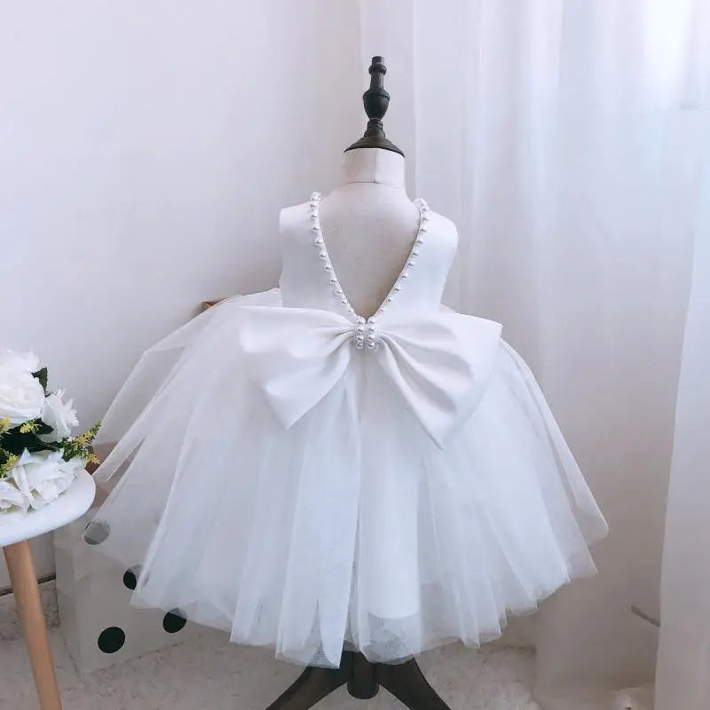 Backless Sleeveless Princess Dress with Pearls