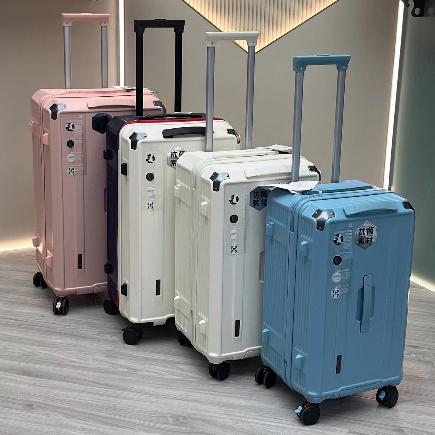 Large Size Suitcase with Five Wheels & Brake
