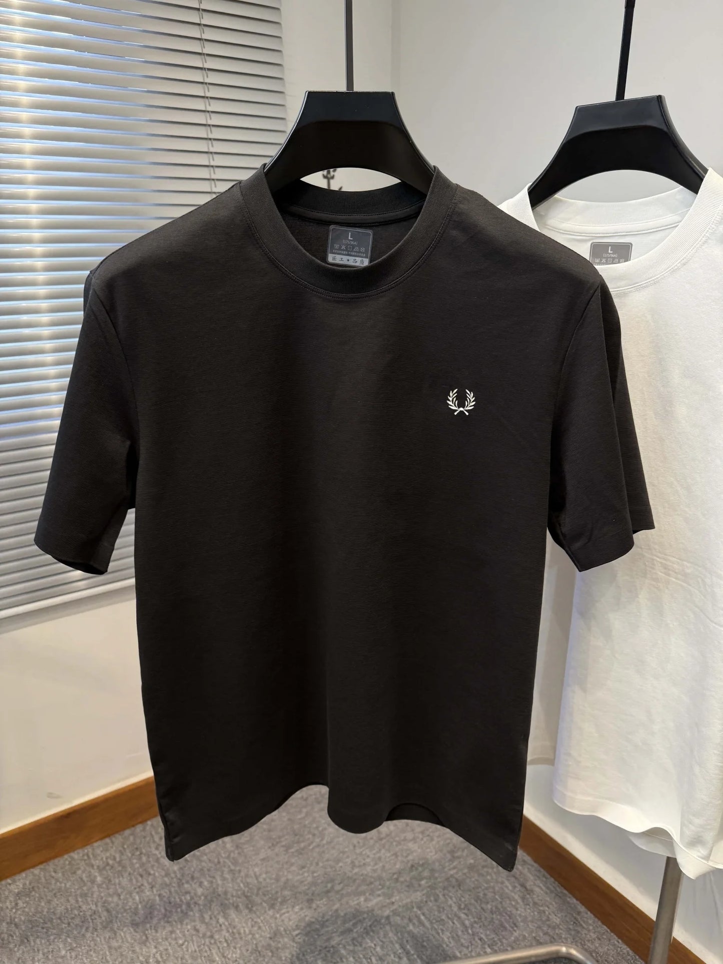 Luxury Cotton Men’s Seamless T-Shirt
