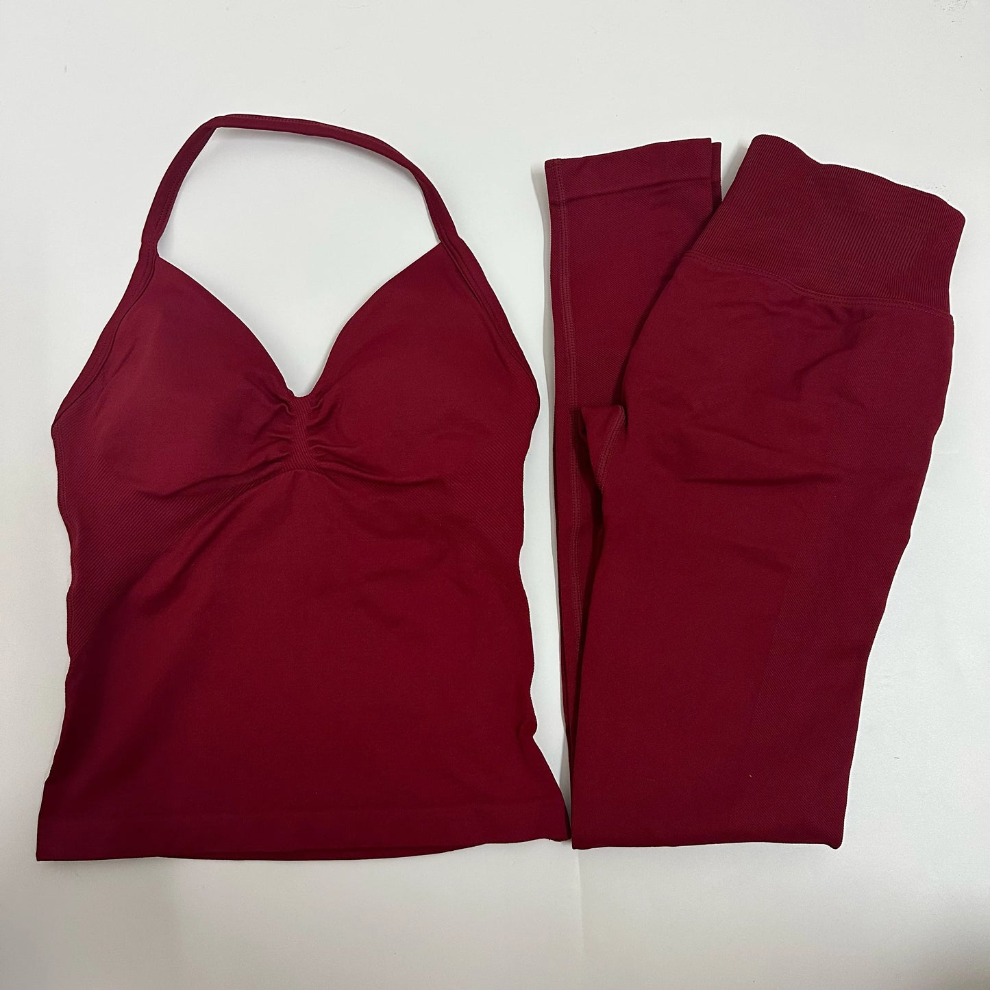 2-Piece Seamless Yoga Set – Backless Tank Top & High-Waist Scrunch Leggings