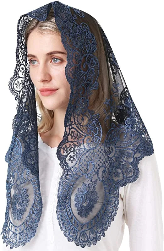 Spanish-Style Lace Mantilla – Catholic & Wedding Veil