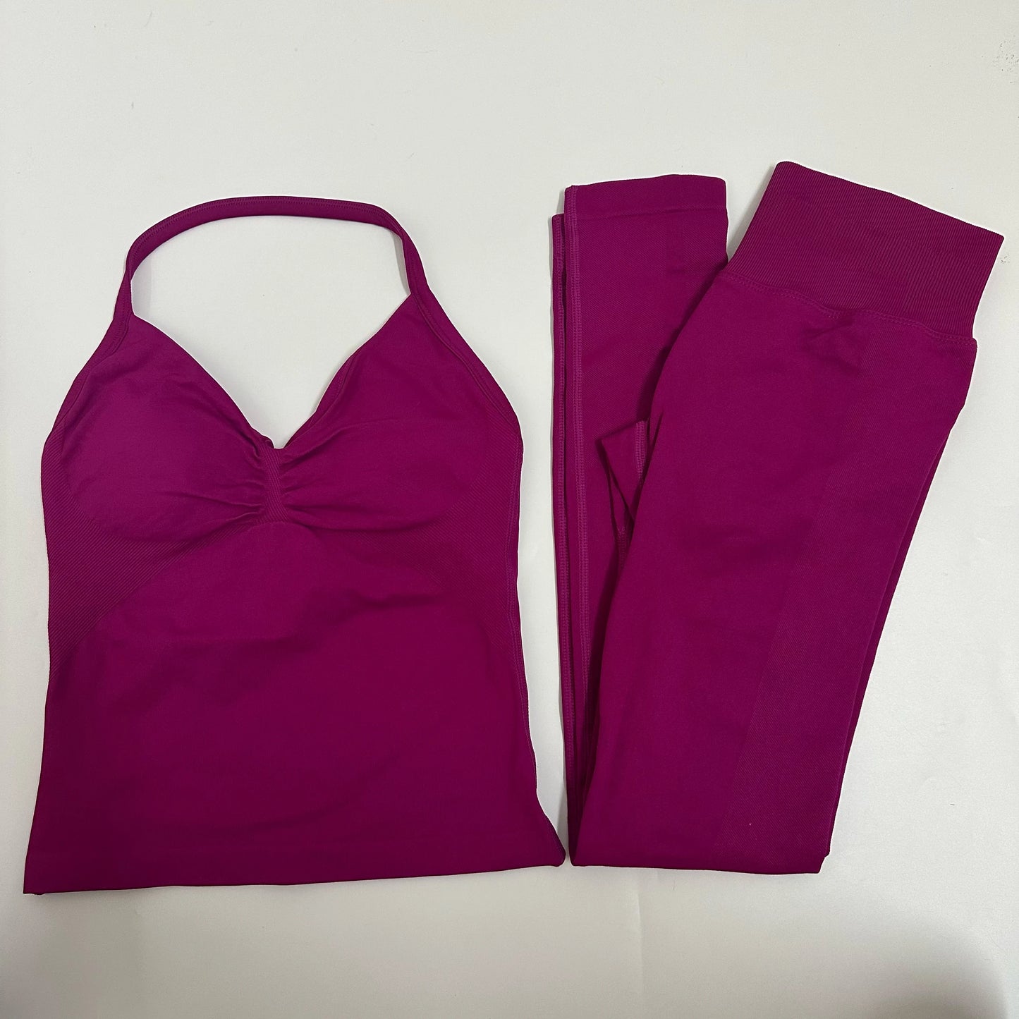 2-Piece Seamless Yoga Set – Backless Tank Top & High-Waist Scrunch Leggings
