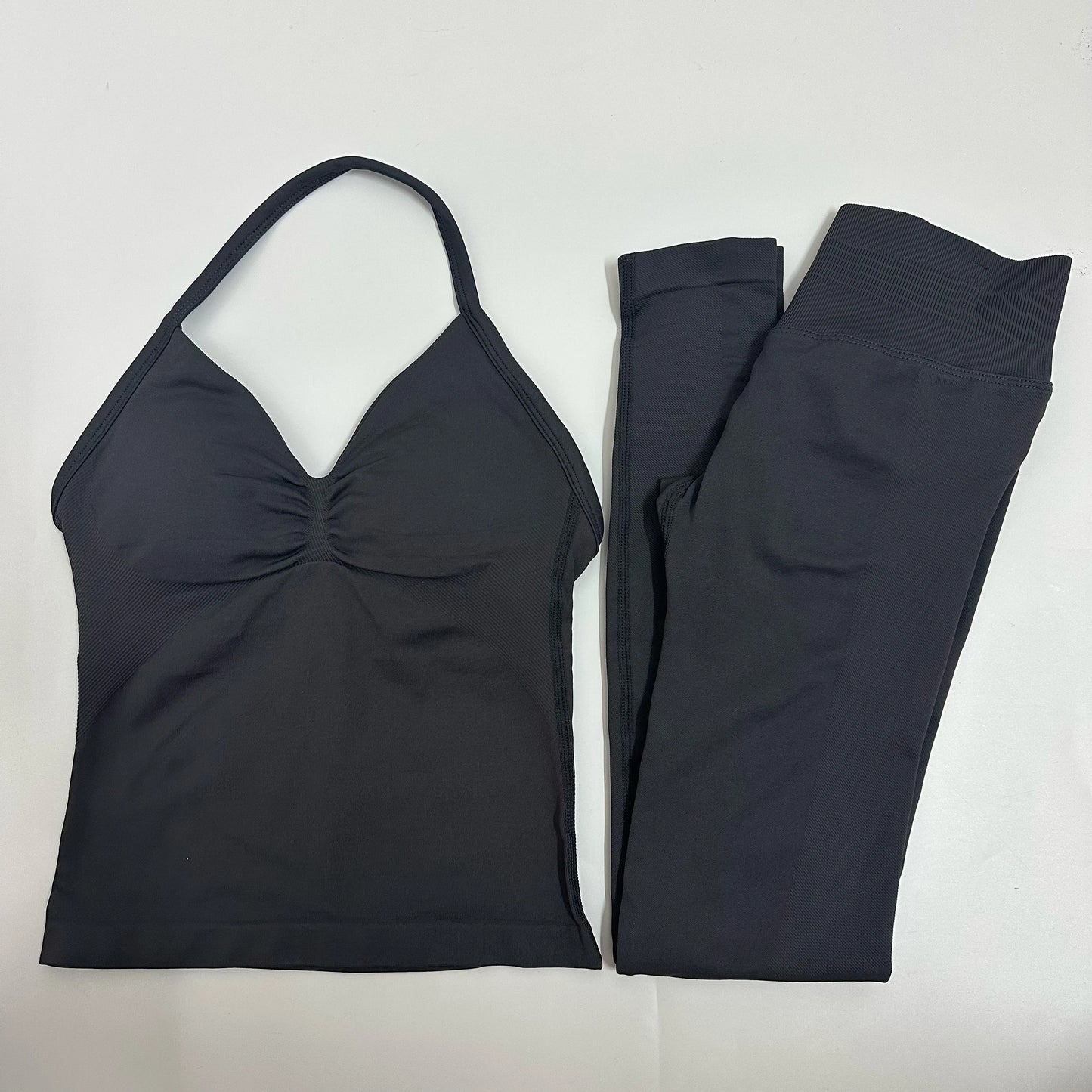 2-Piece Seamless Yoga Set – Backless Tank Top & High-Waist Scrunch Leggings