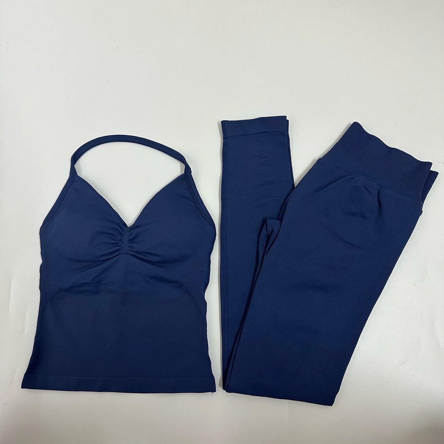 2-Piece Seamless Yoga Set – Backless Tank Top & High-Waist Scrunch Leggings