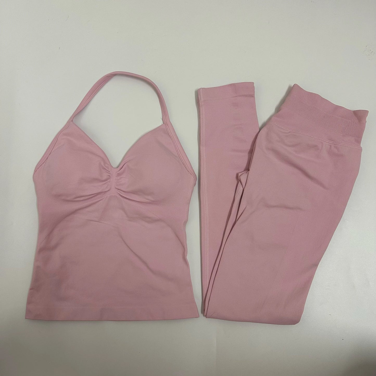 2-Piece Seamless Yoga Set – Backless Tank Top & High-Waist Scrunch Leggings