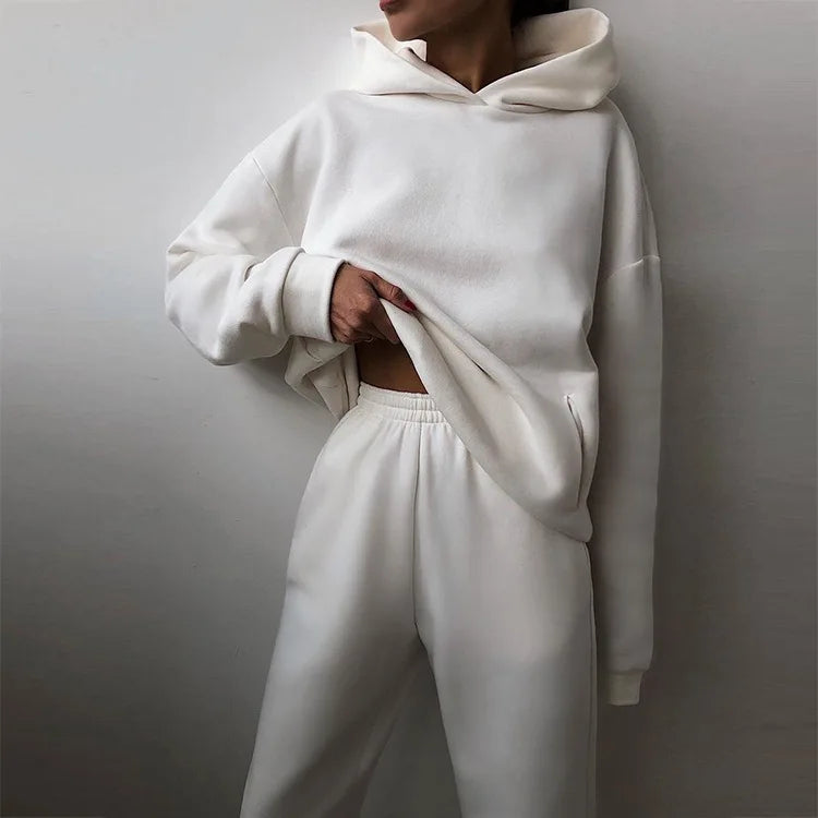 Women’s 2-Piece Leisure Sports Set – Autumn/Winter Fleece Hooded Suit