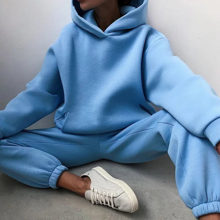 Women’s 2-Piece Leisure Sports Set – Autumn/Winter Fleece Hooded Suit