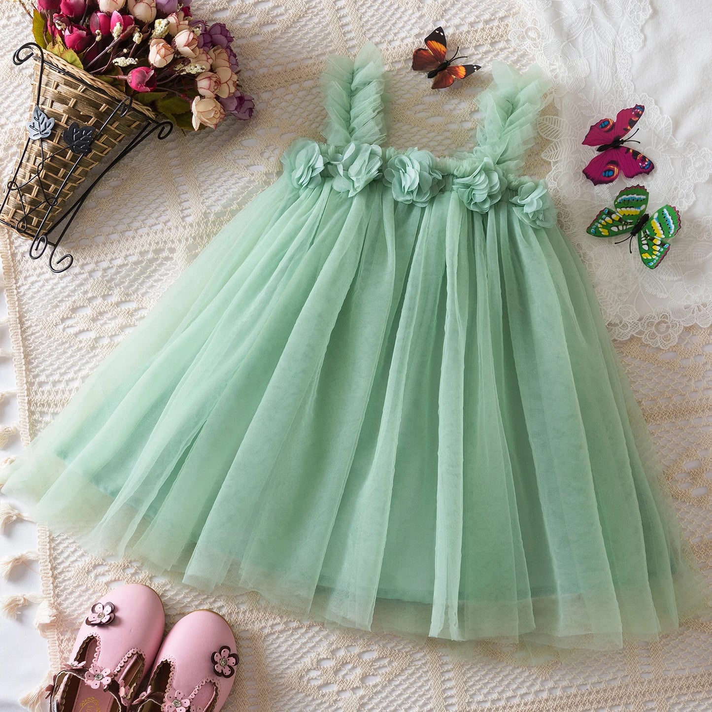 Backless Sleeveless Princess Dress with Pearls