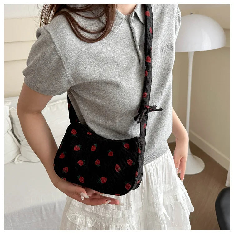 Women’s Small Underarm Bag
