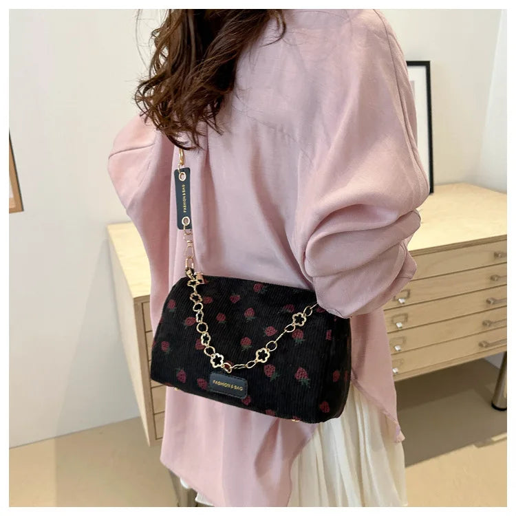 Women’s Small Underarm Bag