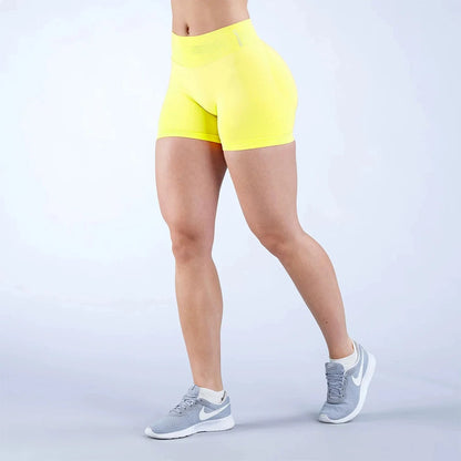 4.5" Seamless Scrunch Bum Yoga Shorts – Low Waist Workout Essential